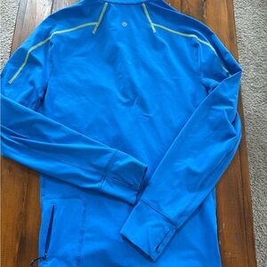 lululemon athletica Men’s Bright Blue Performance Jacket with Yellow Stitching